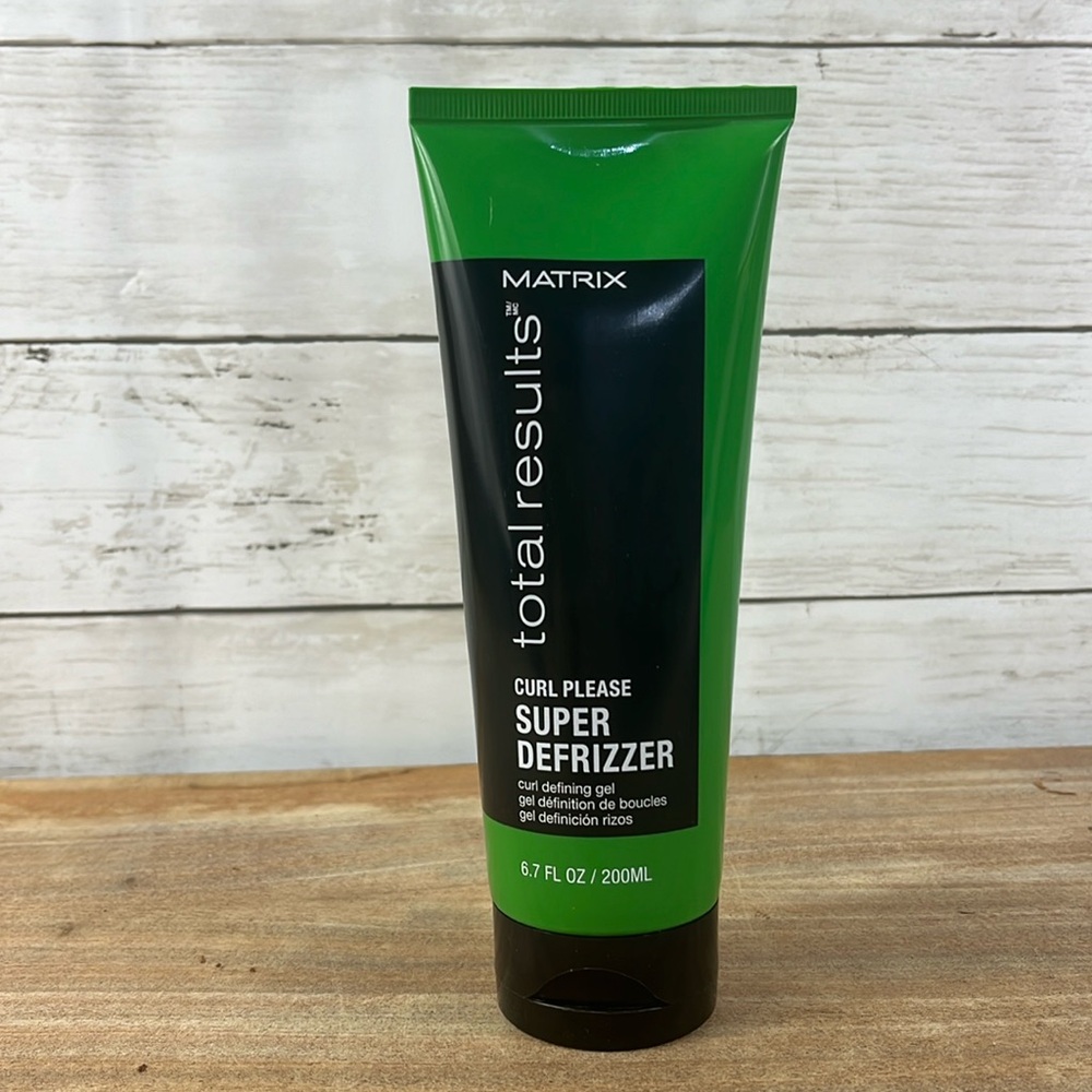 Matrix total results Curl Please Super Defrizzer curl defining gel 6.7 OZ.